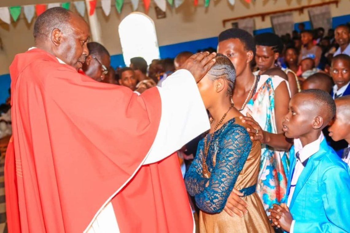 PAROISSE CANKUZO : 428 NOUVEAUX TEMOINS DU CHRIST MARQUES DU SCEAU DE L’ESPRIT SAINT